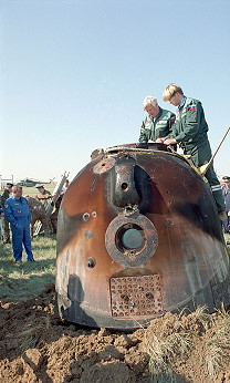 Soyuz TM-33 recovery
