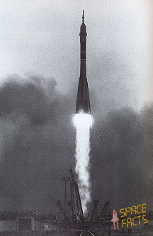 Soyuz TM-3 launch