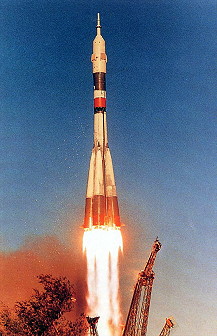Soyuz TM-9 launch
