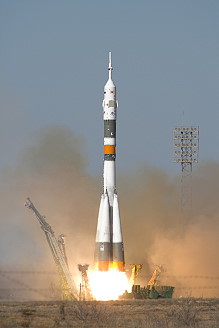 Soyuz TMA-12 launch