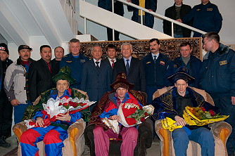 Soyuz TMA-15: Homecoming ceremony