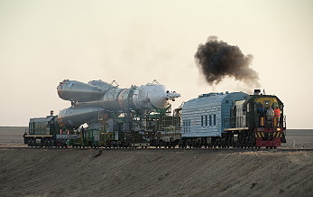 Soyuz TMA-16 rollout