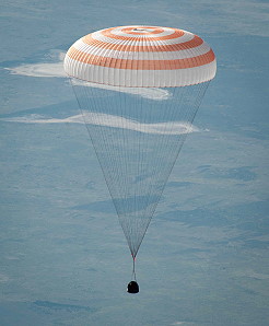 Soyuz TMA-20 landing