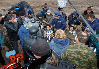 Soyuz TMA-2 recovery
