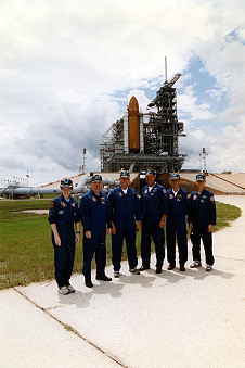 STS-64 on launch pad