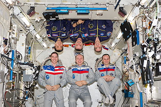 Bordfoto Crew ISS-38