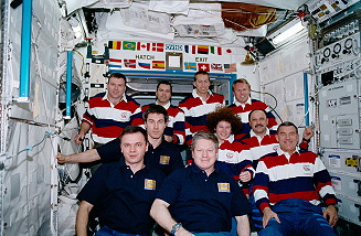 traditionelles Bordfoto STS-102
