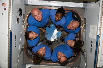 traditionelles Bordfoto STS-131