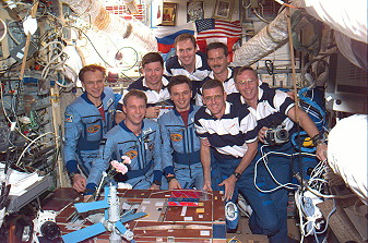 traditionelles Bordfoto STS-74