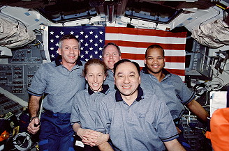 traditionelles Bordfoto STS-98