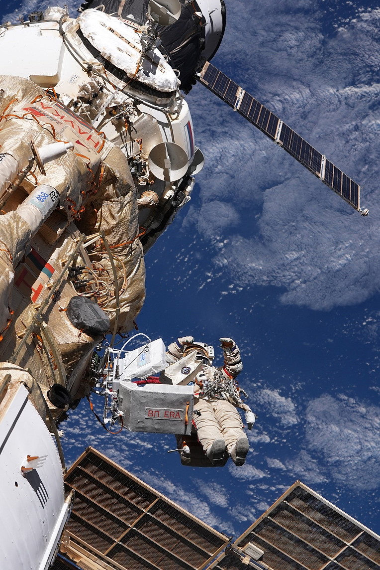 EVA am 18. April 2022