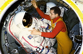 life onboard Salyut 7