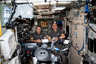 Iwan Wagner und Anatoli Iwanischin an Bord der ISS
