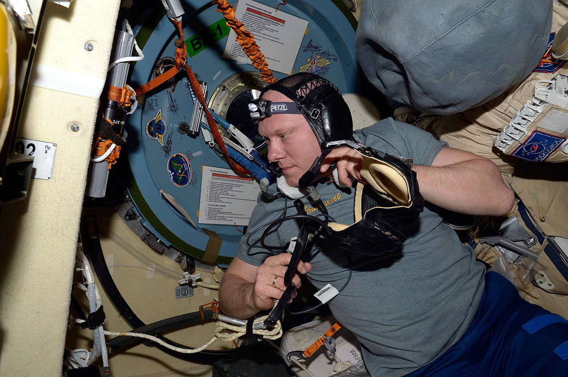 Artemjew an Bord der ISS