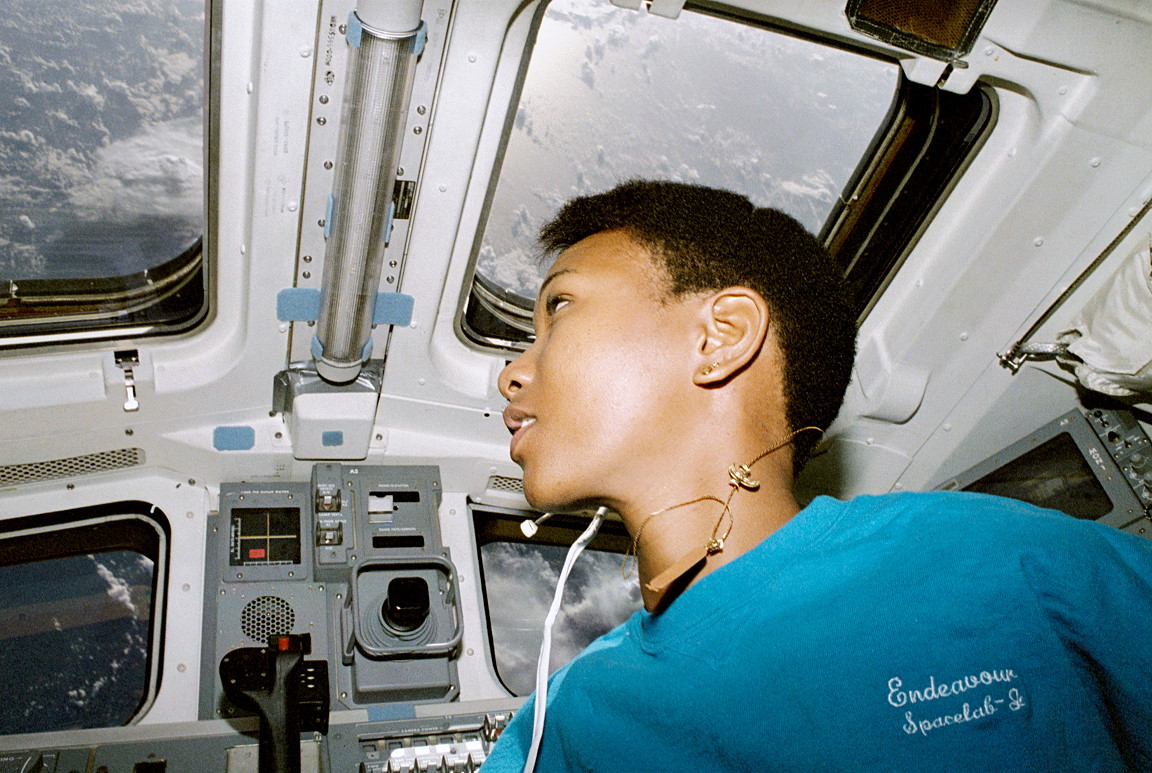 Jemison an Bord des Space Shuttle