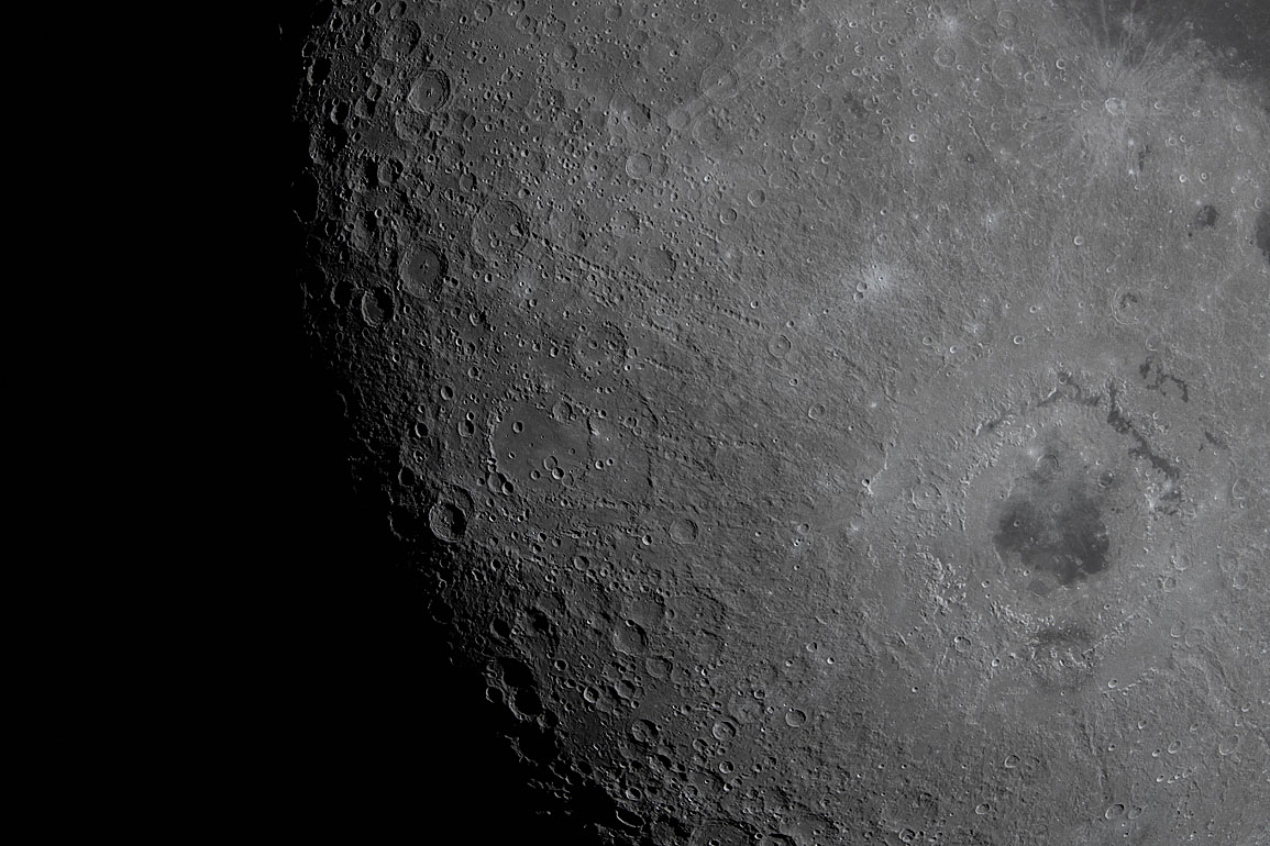 Der Mond w�hrend des Vorbeifluges