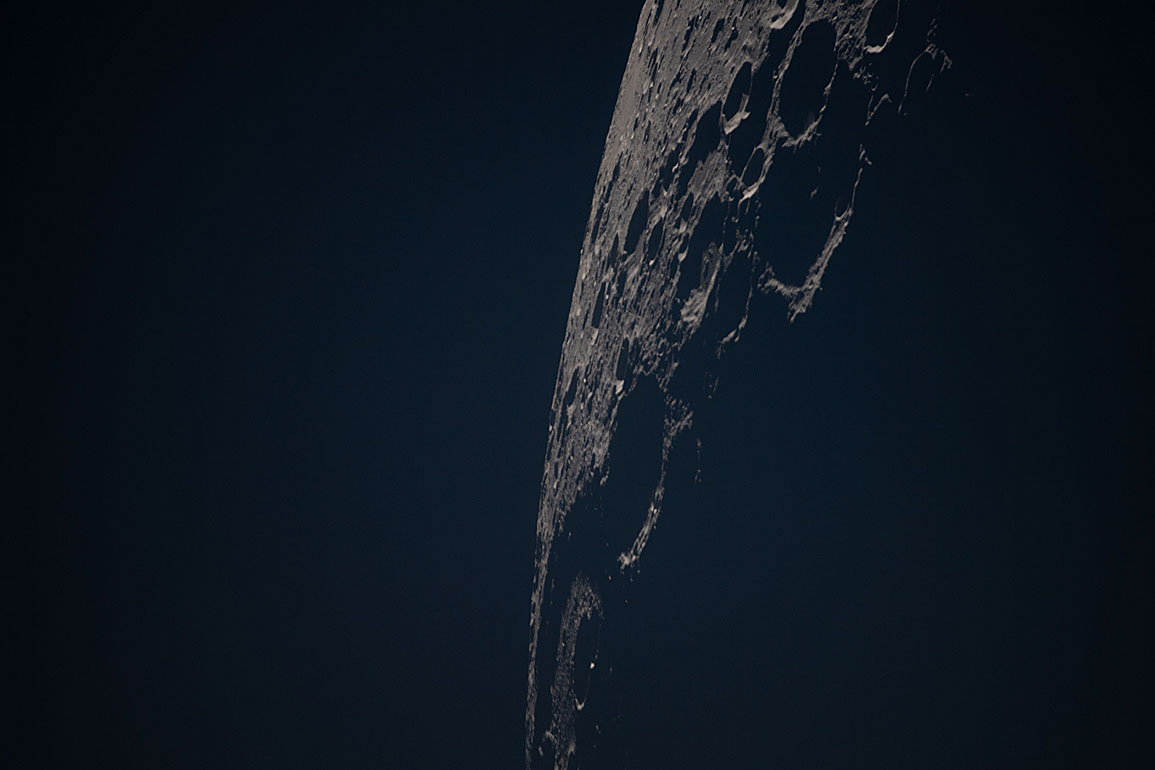 Der Mond w�hrend des Vorbeifluges