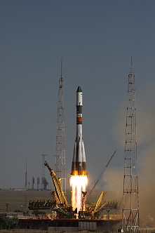 Progress M-28M launch