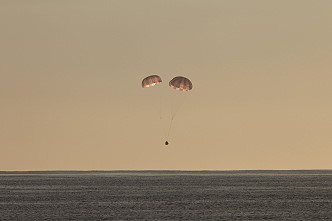 Dragon CRS-10 landing