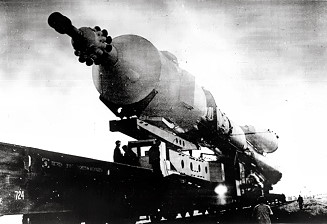 Sojus 37 auf dem Weg zur Startrampe