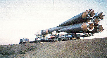 Soyuz TM-8 rollout