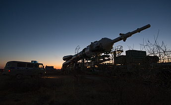 Soyuz TMA-10M rollout