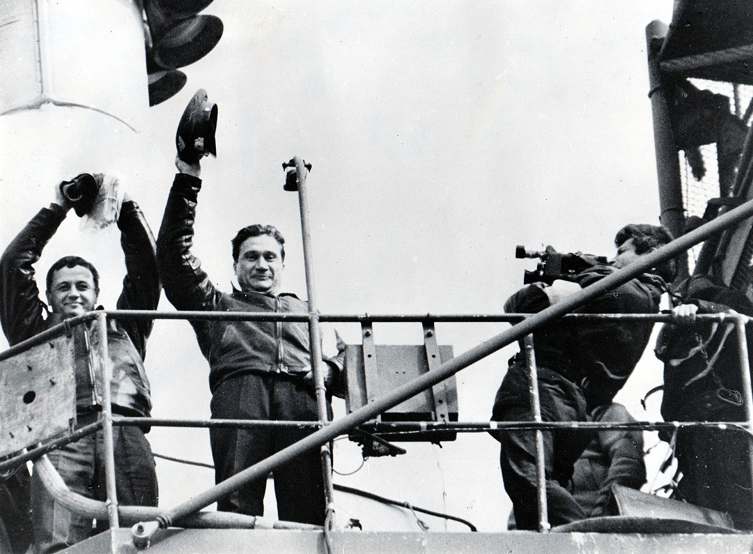 Soyuz 7 crew on the pad