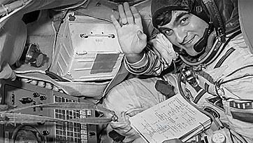 Aleksandr Aleksandrov onboard Mir
