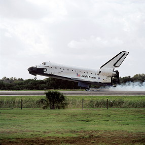 STS-108 landing