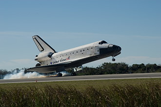 STS-129 landing