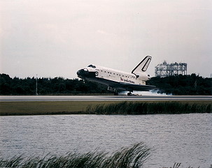 STS-74 landing