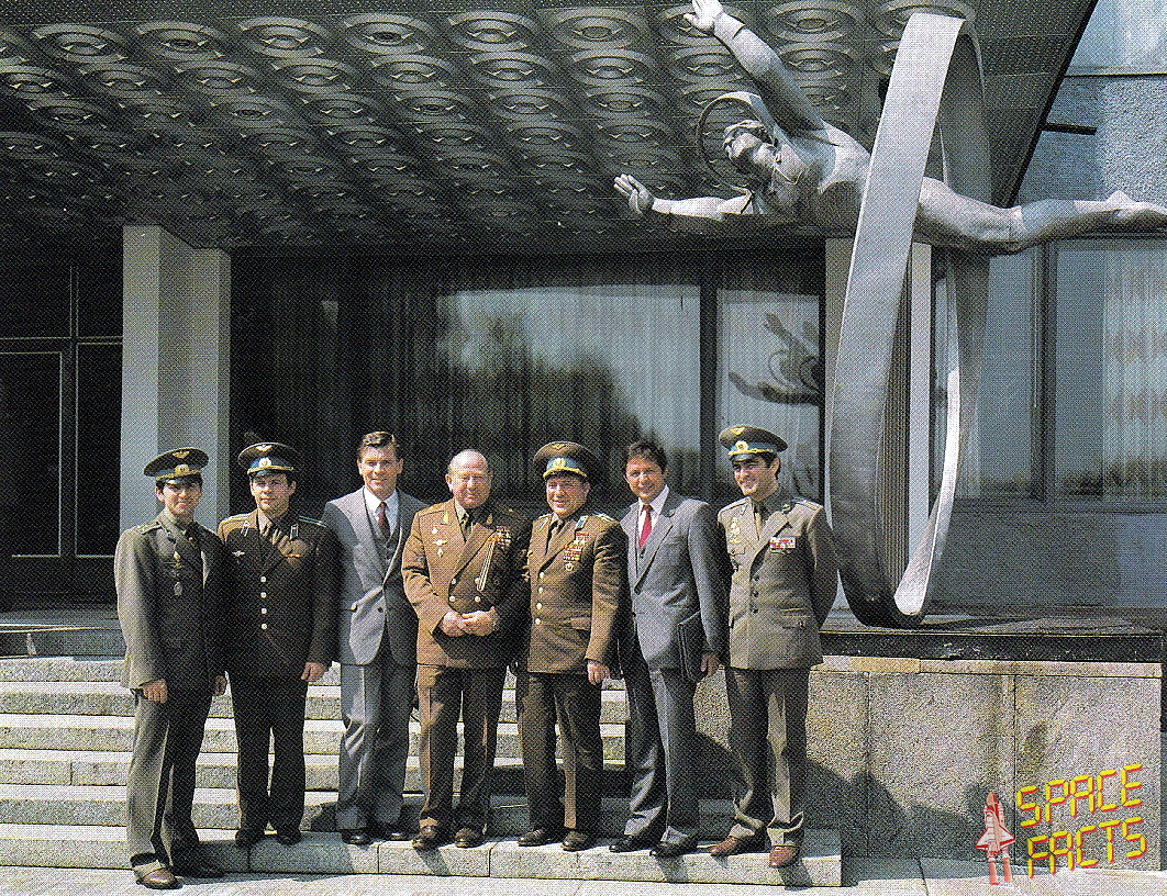 Soyuz TM-5 (prime and backup)