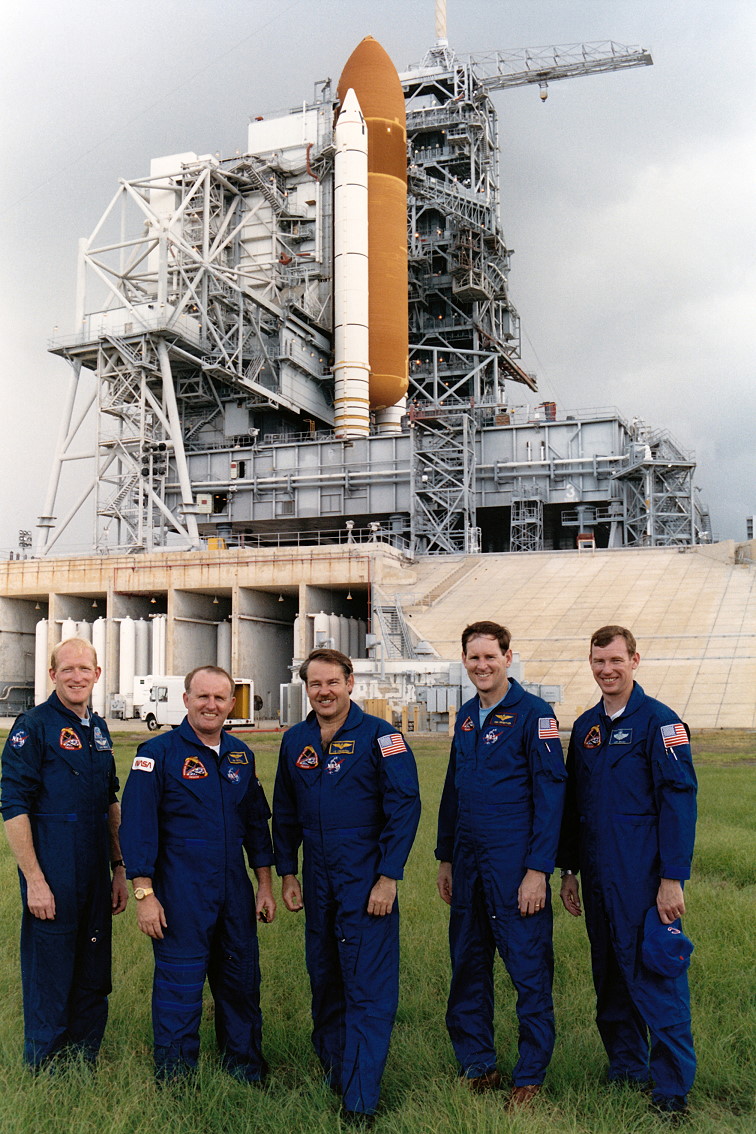 Crew STS-48