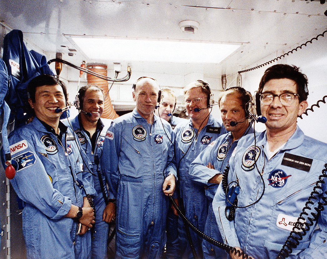 Crew STS-51B