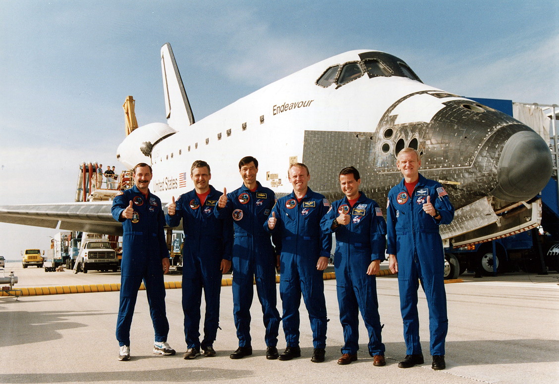 Crew STS-77
