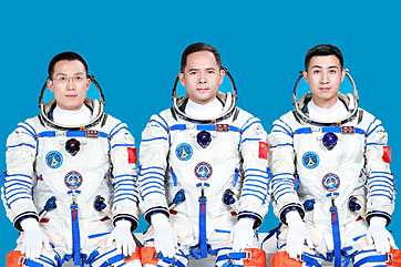 Crew Shenzhou-21
