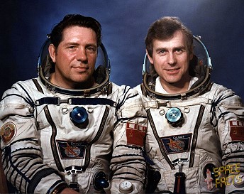 Crew Soyuz T-9