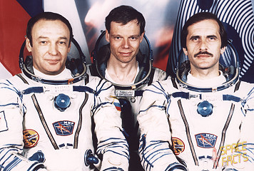 Crew Soyuz TM-22 backup