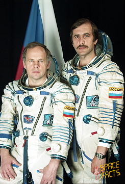 Crew Soyuz TM-26