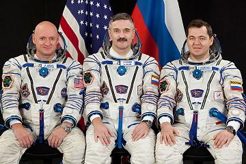Crew Soyuz TMA-01M