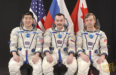 Crew Soyuz TMA-6 backup